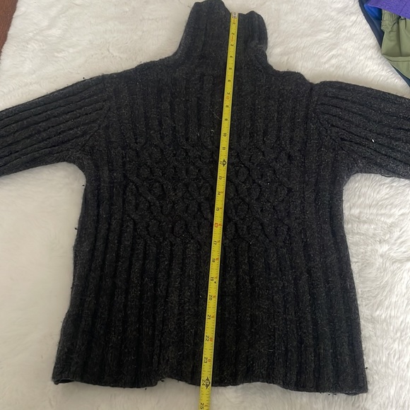 Fisherman Out of Ireland Merino Wool Cashmere Turtleneck Sweater - Picture 6 of 9